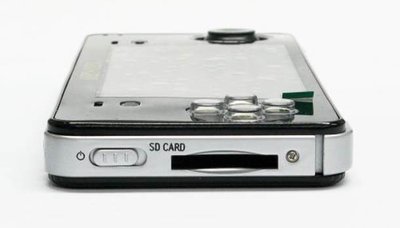 Neo-Geo portable - Latéral gauche.