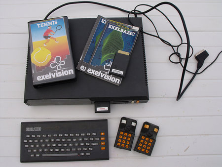 Exelvision EXL 100.