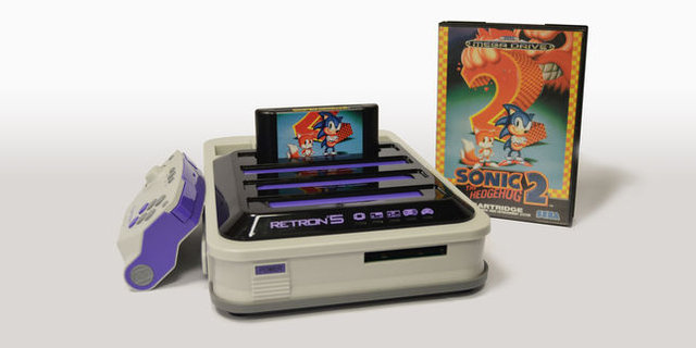 4534508_3_8b24_la-retron-5-propose-de-jouer-a-ses-cartouches_7fc0600c2cb52ae019feff18e072976b.jpg (28.26 Kio) Vu 83193 fois La Retron 5 propose de jouer à ses cartouches d'antan sur télé en HD.