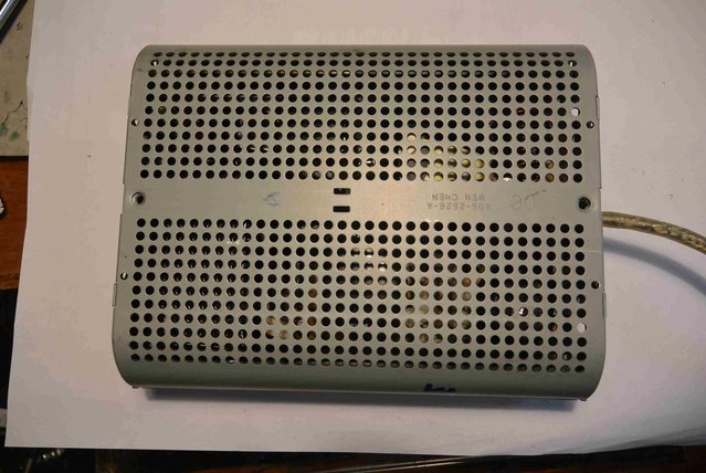 Apple M5849 - enclosure.JPG