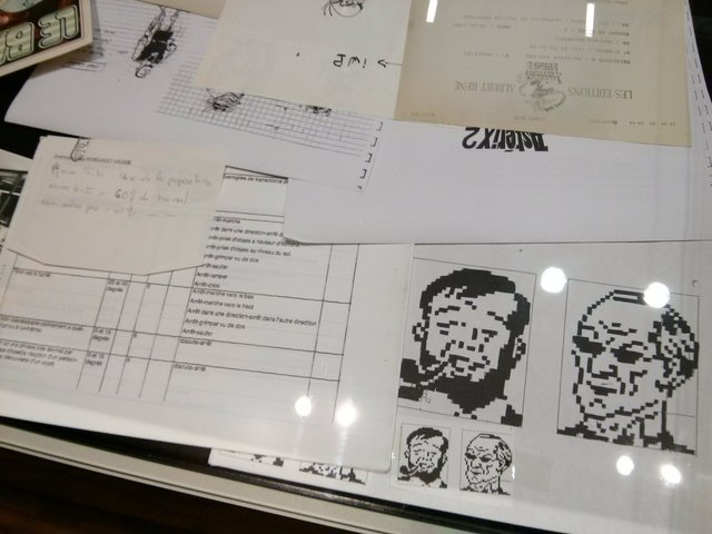 Quelques documents associés aux développement de certains jeux (Astérix, La marque jaune, ...).