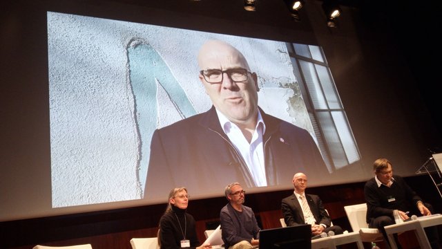 16h00 : Message vidéo de Bruno BONNELL.<br />Marie-Pierre BODEZ (BnF), Olivier CASSOU (Abandonware France), Joseph REDON (GPS - Japon), Bertrand BROCARD (CNJV).