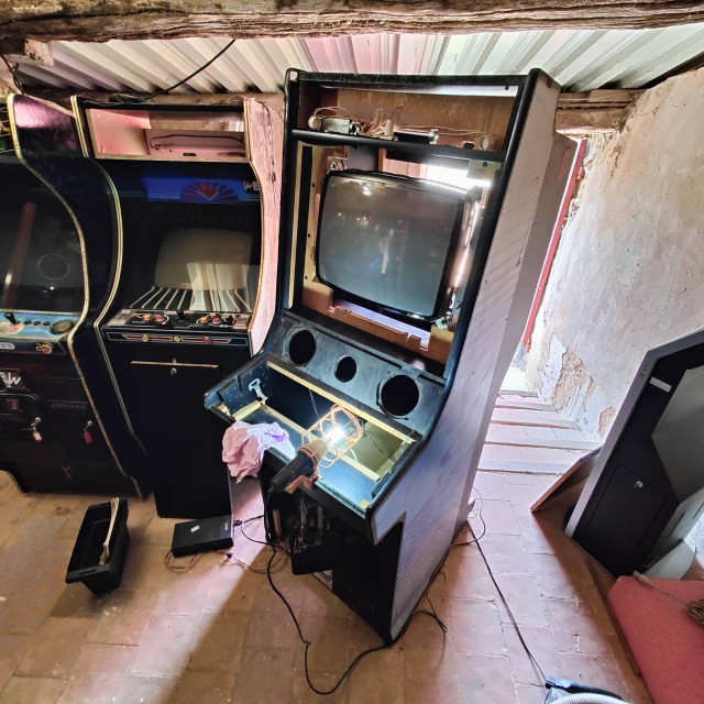 La borne Atari RoadBlasters mis à nu !